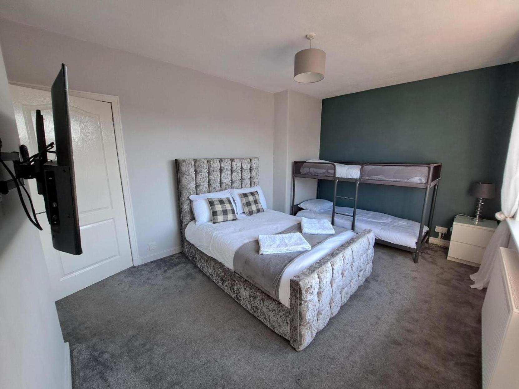 Apartment Glasgow Close To The Airport